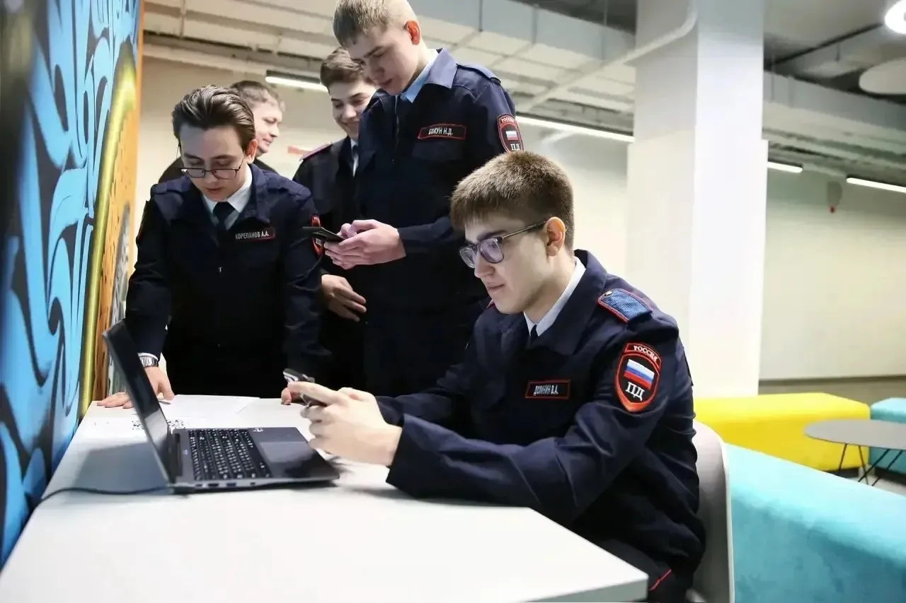 Участие в хакатоне принесло студентам грант на обучение БПЛА  Студенты направления «Правоохранительн