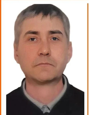 Собирался лететь в отпуск с семьей, но пропал в Кольцово.

Алексея Новикова ищут почти неделю — посл