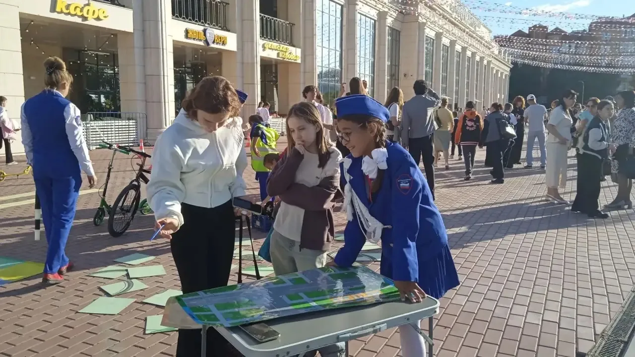 Гимназисты побывали на Фестивале дополнительного образования в МЦ «Коса».