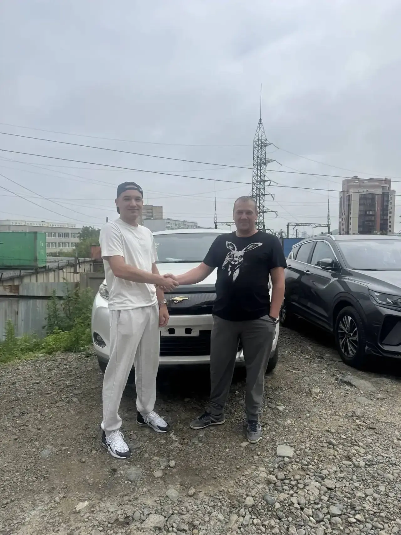 🔥Выдача авто

Уже вручили машину нашему клиенту Роману из Иркутска!

➡️TOYOTA HARRIER

— 2015 г.в.
