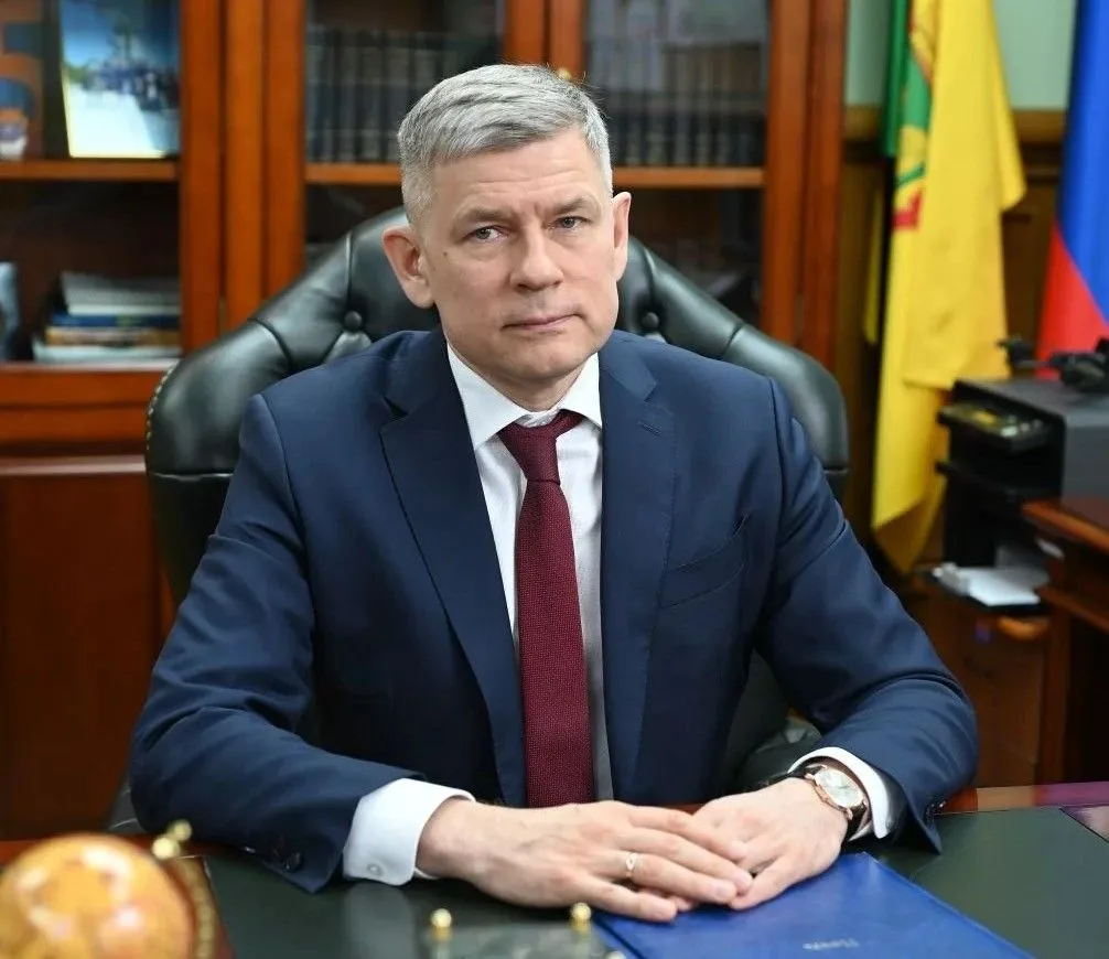 Глава Заречного Алексей Костин поздравил зареченцев с Днем России: