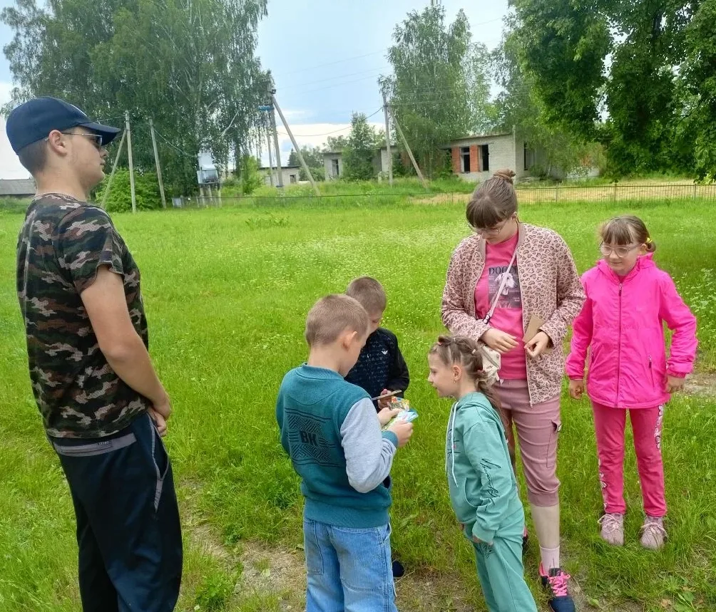 Юные Первые нашего первичного отделения  организовали и провели квест Первых на территории МБОУ «Сел