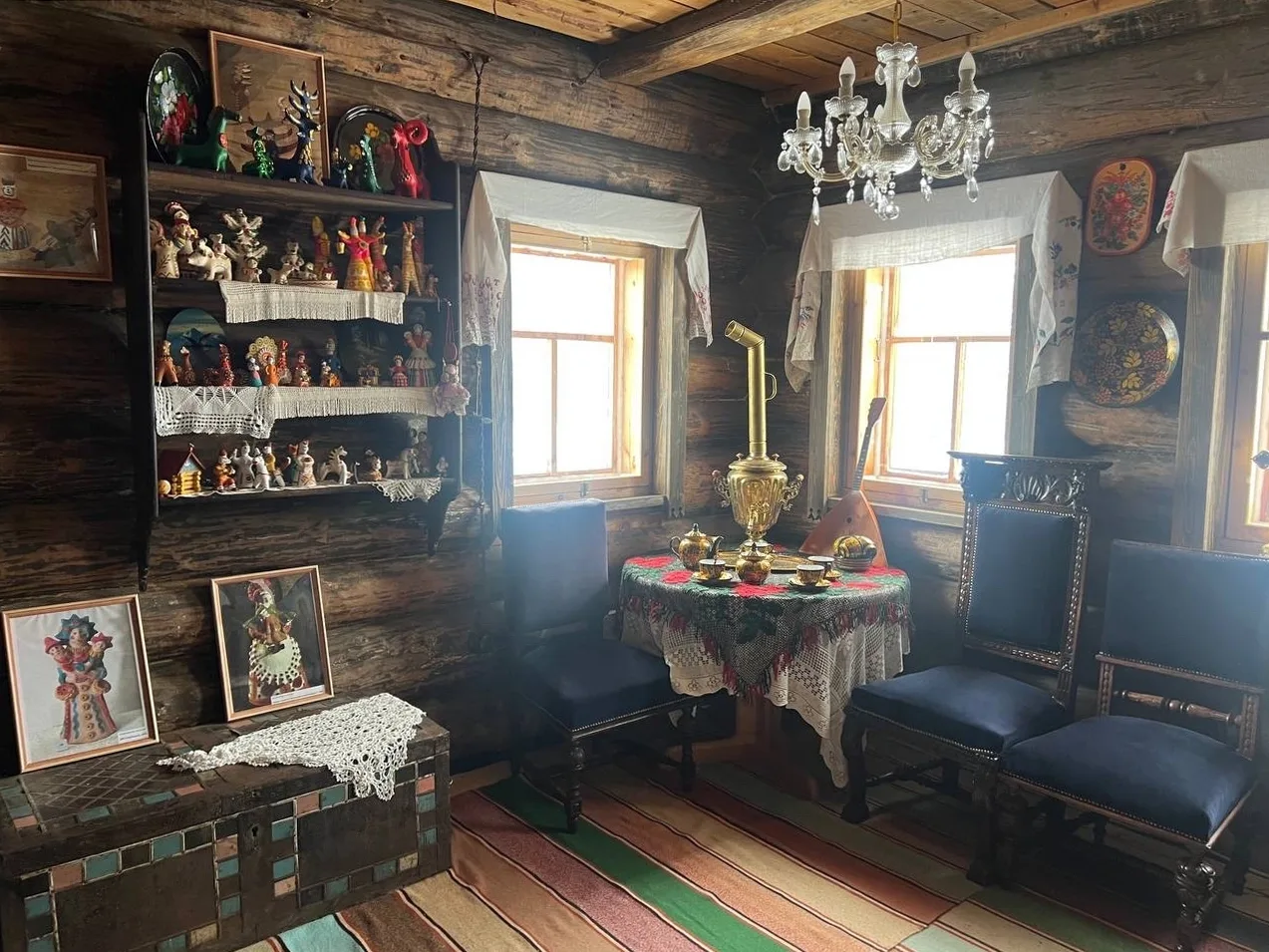 🌷 3 «В» поздравляет всех с наступлением весны!    ✨ Наш класс проводил зиму в этнографическом парке 