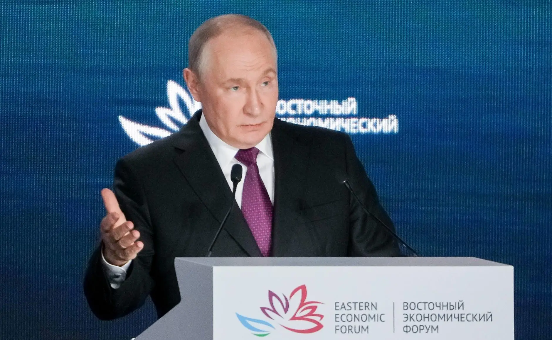 ⚡️Владимир Путин: мы будем помогать креативным индустриям Дальнего Востока и Арктики ма...