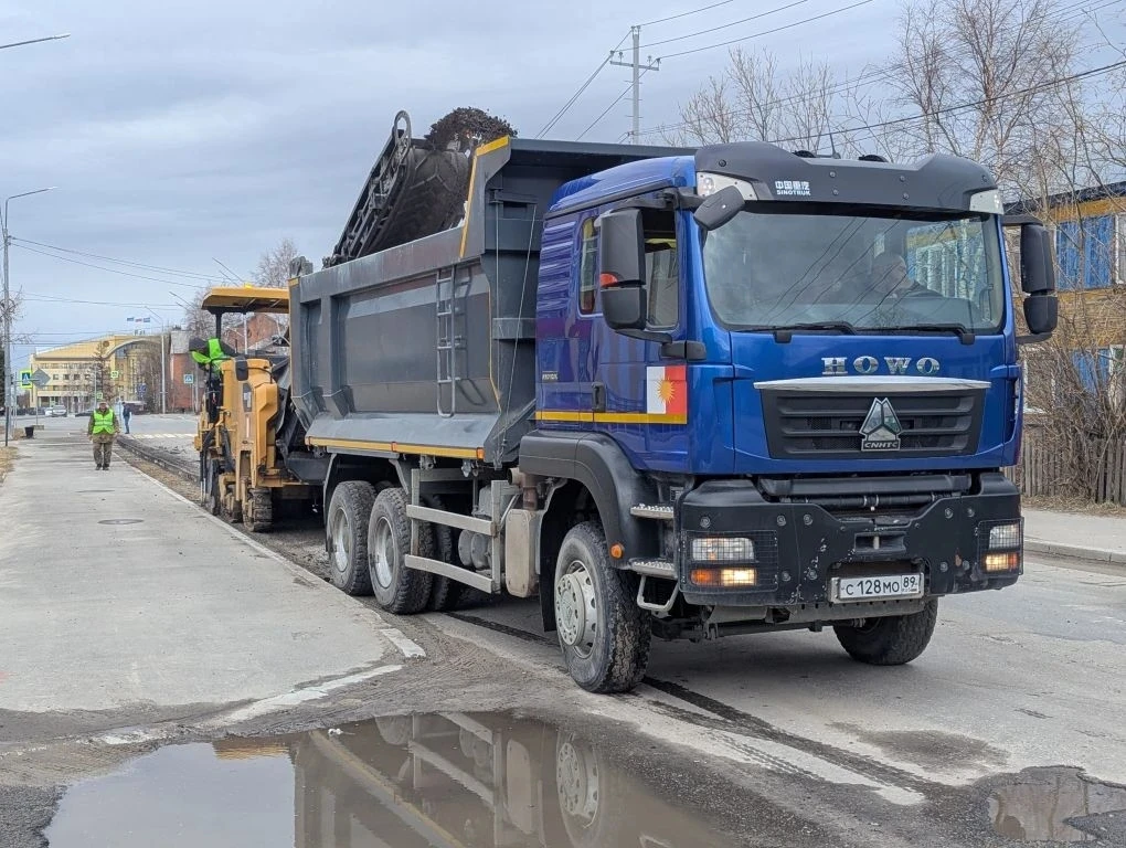 🚧 Сезон ремонта дорог открыт!

Сегодня начались работы по ремонту ул. Совхозной. Приступили к срезк