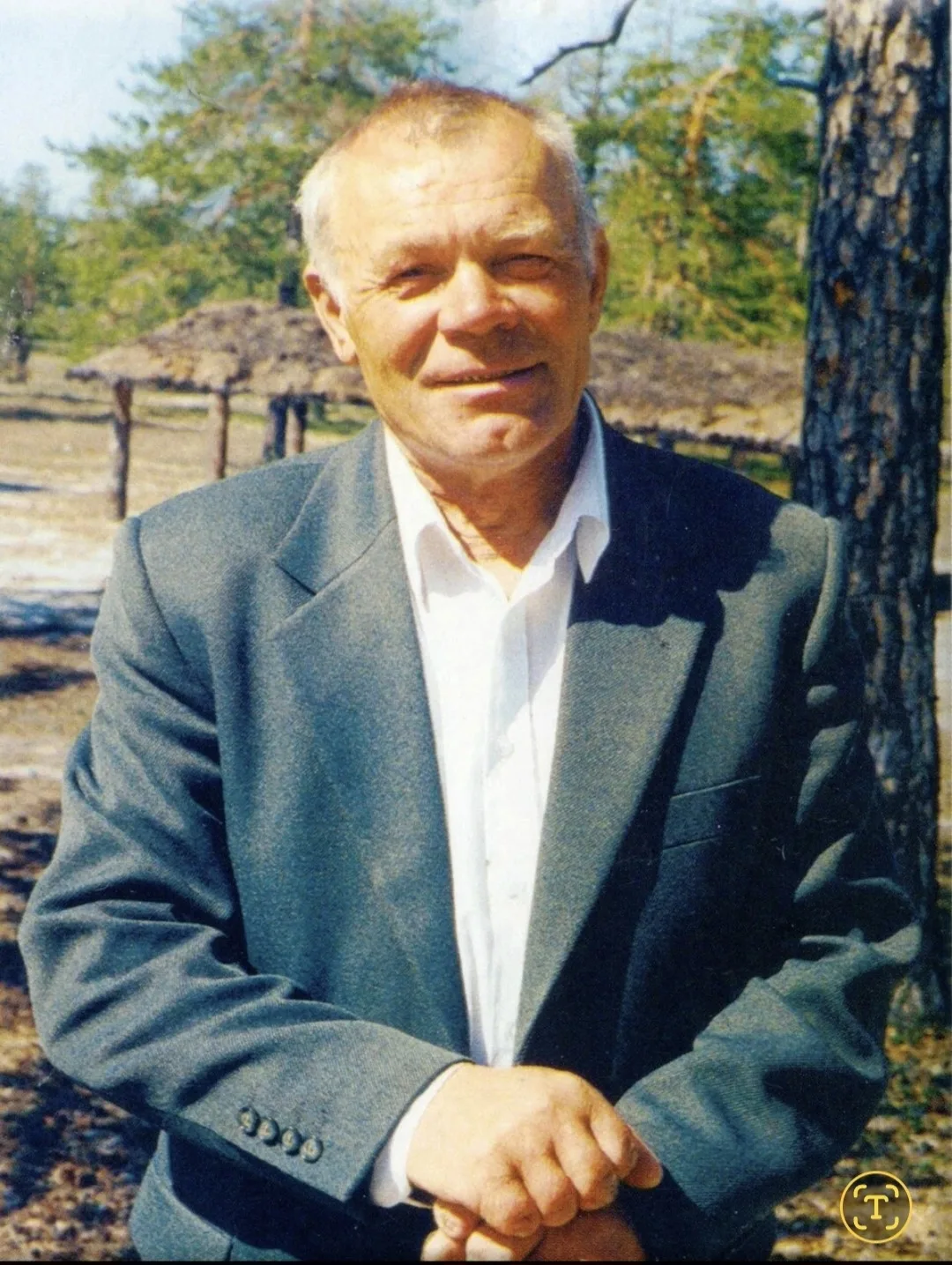 Он научил нас любить этот мир. 

15 июня Александру Павловичу Ядрошникову исполнилось 86 лет. И кажд
