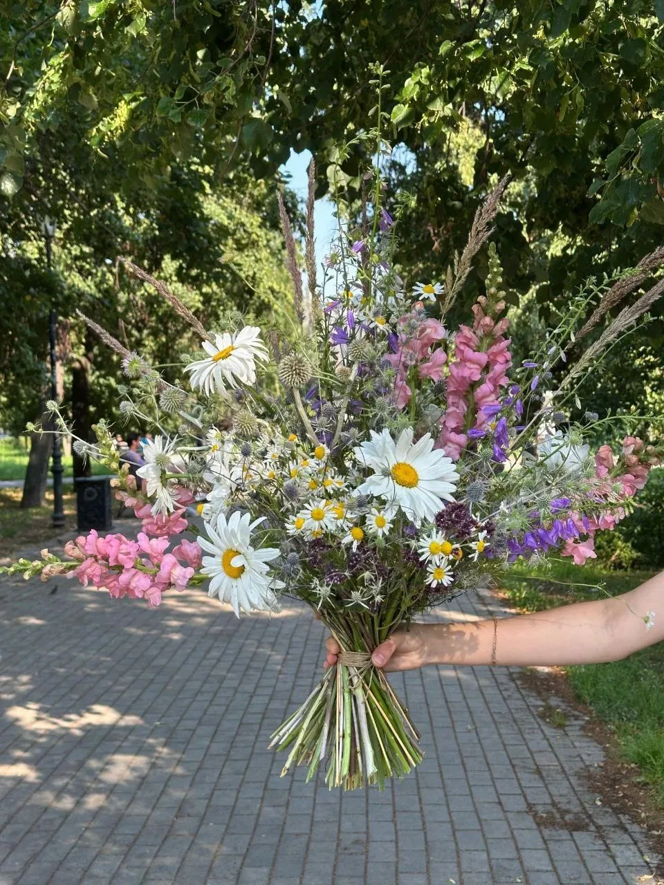 🏁 КОНКУРС ЗАВЕРШЁН!

📌 🌼 Розыгрыш ко Дню семьи, любви и верности!🌼

Дарим красивый букет полевых