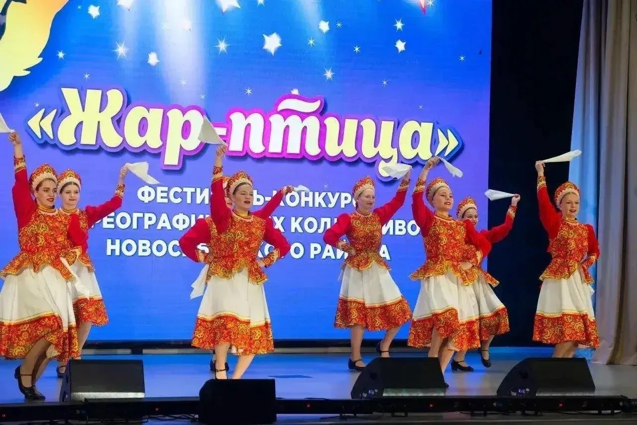 19 июня в 17:00 Ленинский ДК приглашает на программу «Русские народные костюмы в хореографии» для об