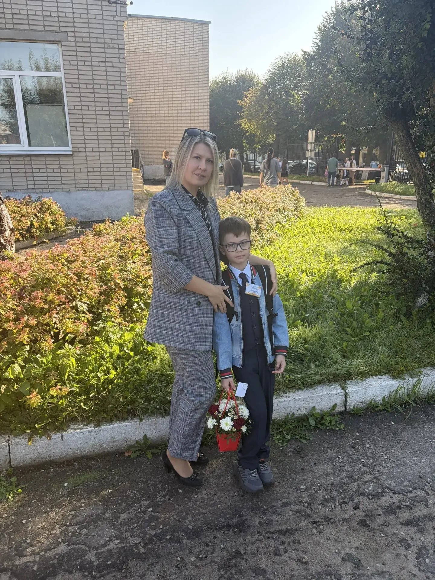Прошли торжественные линейки, начинается учёба.