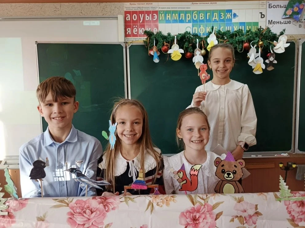🎭 С 12 по 16 января в 3 «Г» классе проходил творческий проект «Кукольный театр», направленный на спл