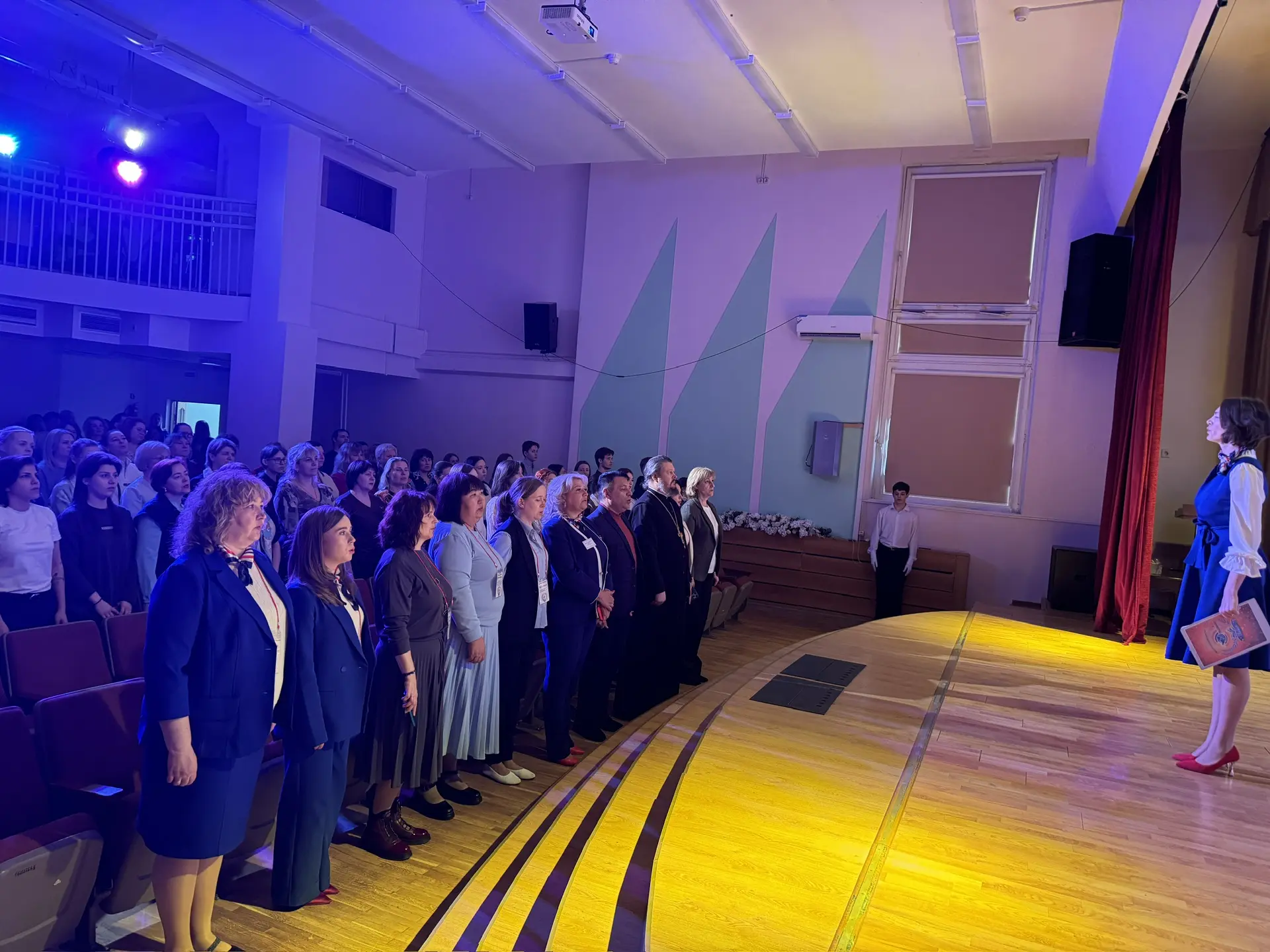 🎉 Наша школа – площадка «Педагогического дебюта»!  Почему именно МБОУ СОШ №9 г.о. Лобня приняла муни