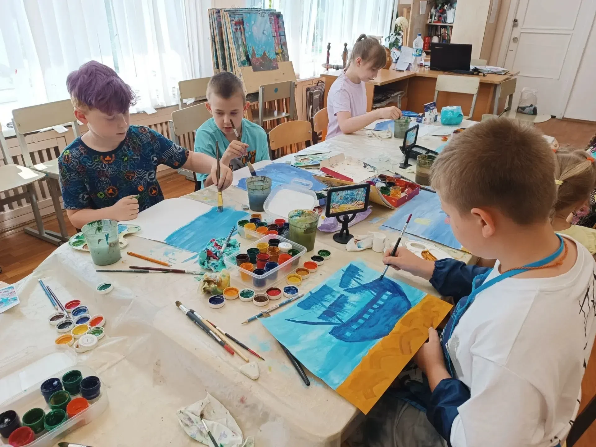 ✨ 🎨  КРАТКОСРОЧНАЯ ПРОГРАММА «СКАЗОЧНАЯ ПАЛИТРА»
🐚 🐠  ДЕТИ РИСУЮТ «ПОДВОДНЫЙ МИР»

🌊 🏄  А что е