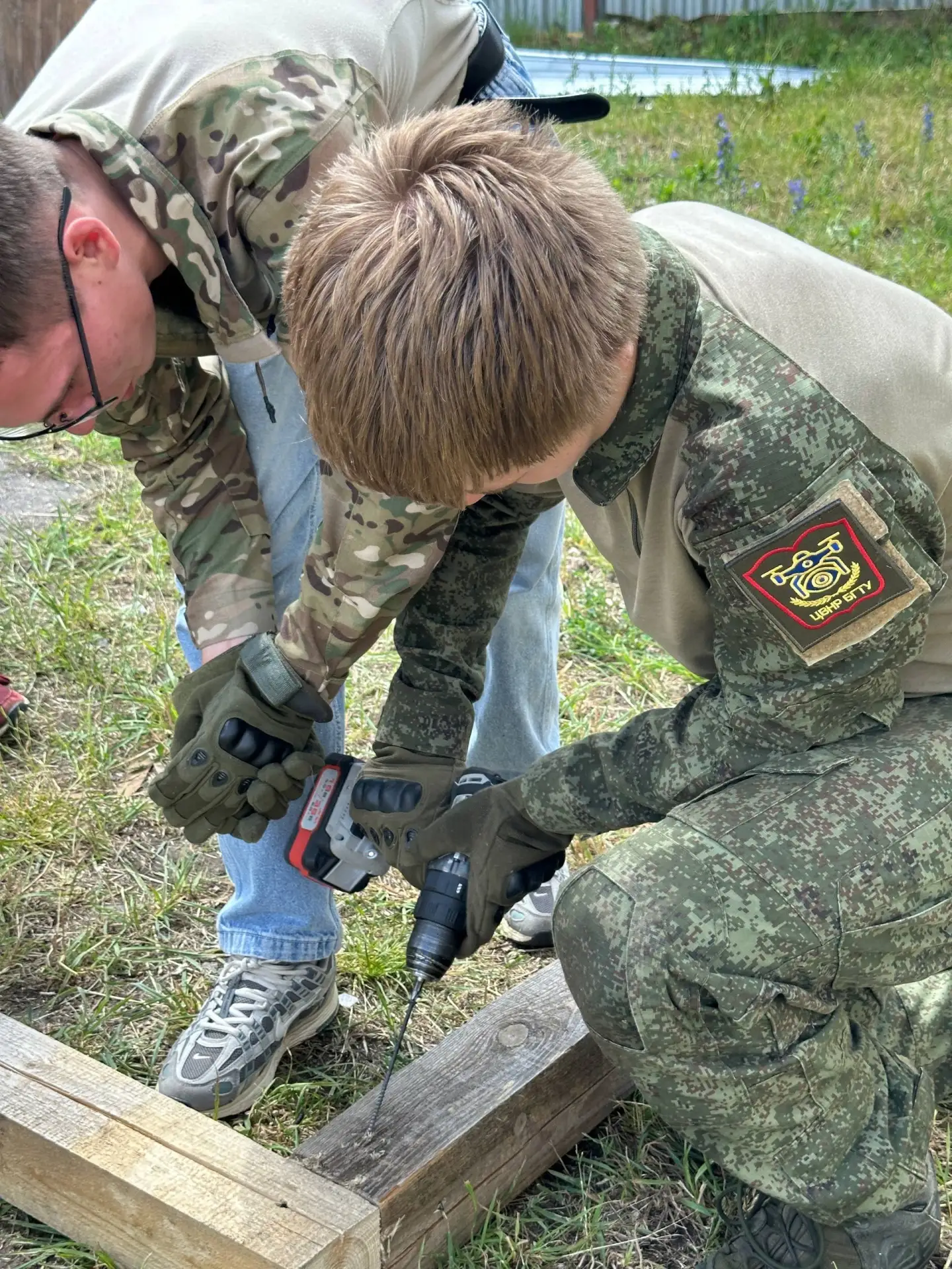 Многие спрашивали, где новости от ЦВНР? Получите, распишитесь! 📨

Пока все думали, что центр ушёл в