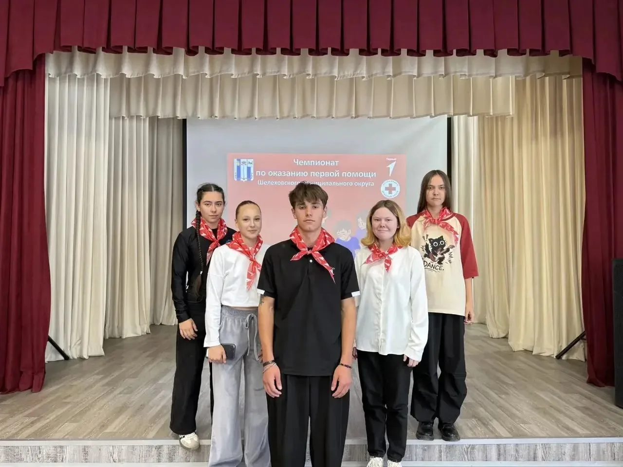 🚑 Учимся спасать жизни! Наша команда на чемпионате «Первая помощь»
