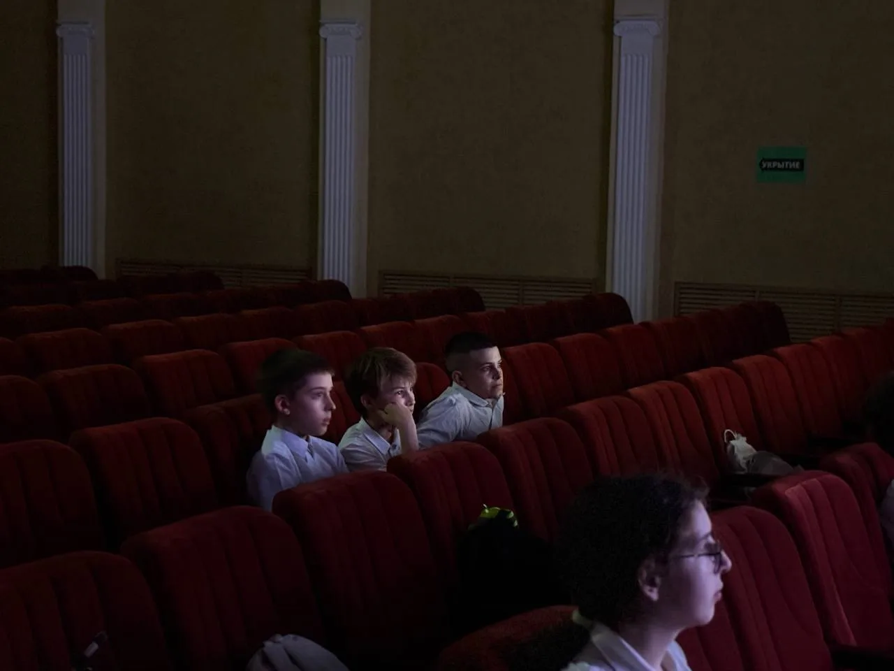 Путешествие по культуре: «Мозаика народов России» в Доме офицеров  Сегодня наши гимназисты стали уча