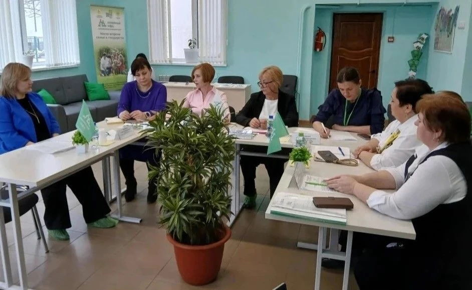 💭Десногорские психологи обсудили снижение экзаменационной тревожности у школьников   ✅На базе семейн