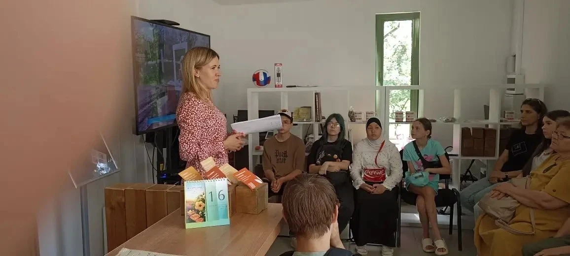В БОТАНИЧЕСКОМ САДУ ПРОШЕЛ
ПРАВОВОЙ ПРАКТИКУМ

Подростки из семей, состоящих на социальном обслужива