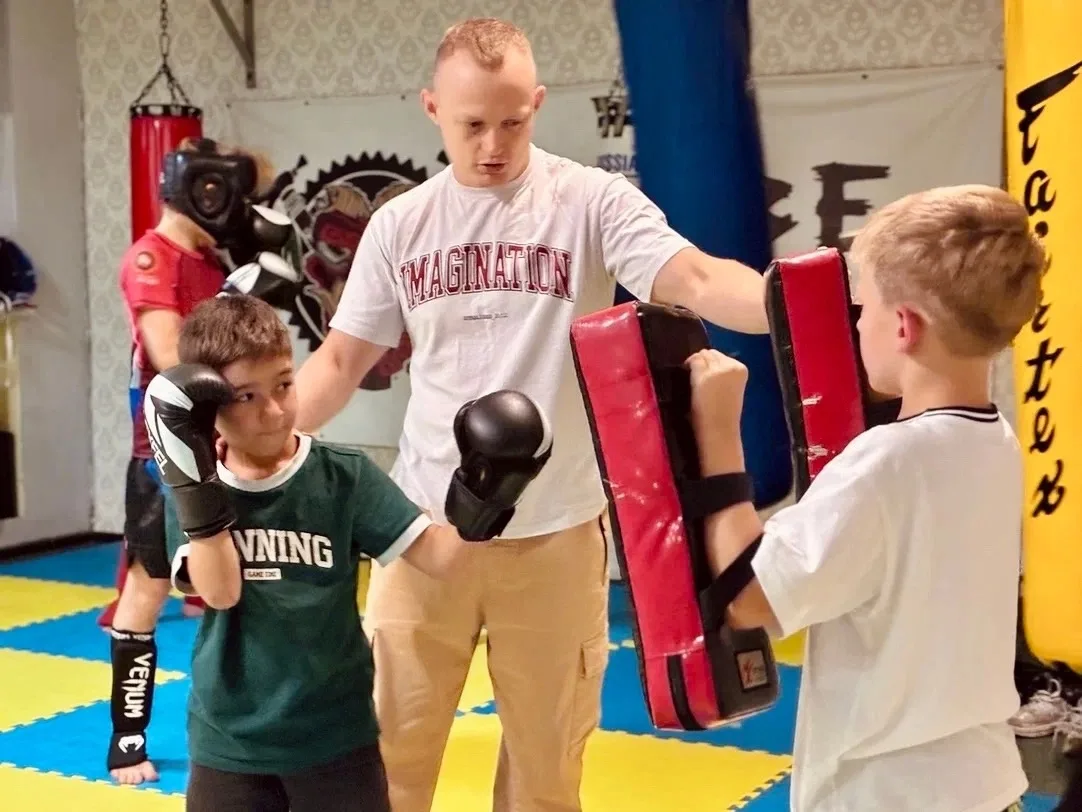 🥊 В Жуковском продолжаются тренировки по тайскому боксу для юных спортсменов