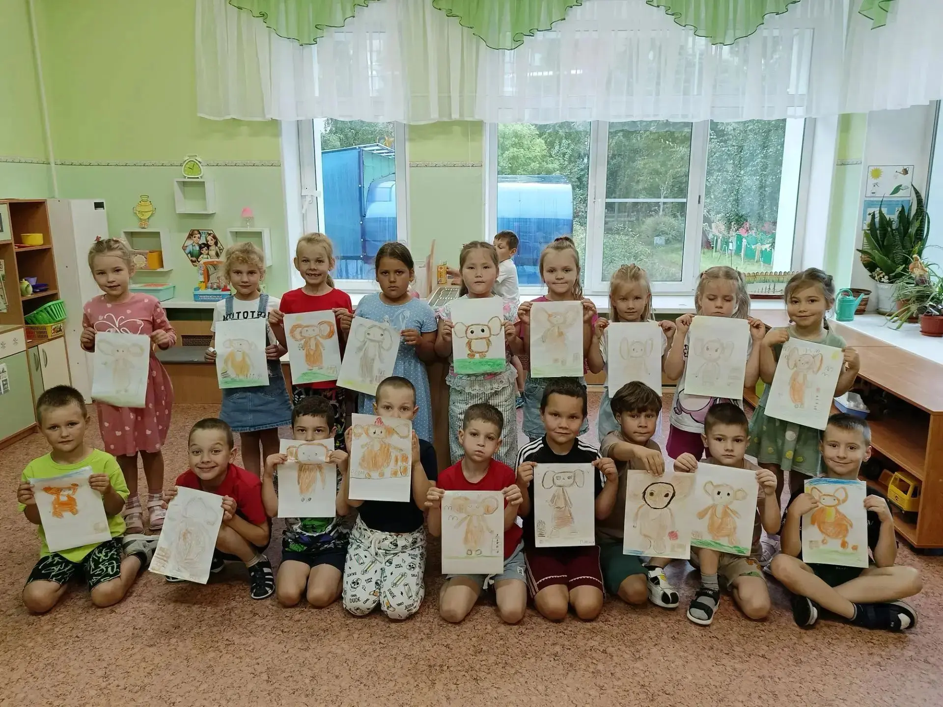 🧡 «У Чебурашки сегодня день рождения — а значит, будет праздник!» — так решили ребята ...