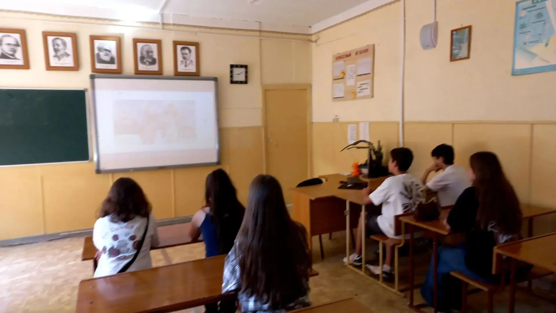 В рамках акции #МогуЧувствовать мы посмотрели и обсудили короткометражный фильм «Унесенные дождем» �