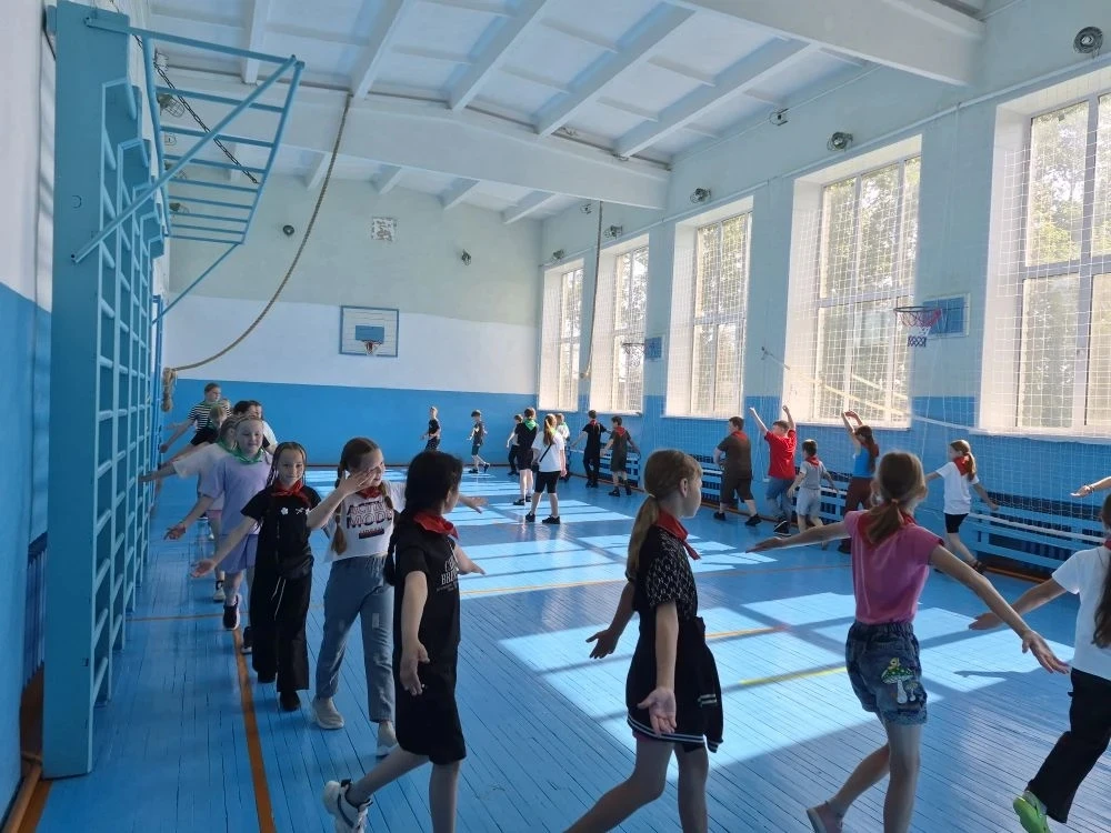 📌День шестой. 08.06.2026 

☀️Шестой день в лагере "Солнышко" (Бобылевская школа)? А его и не замети