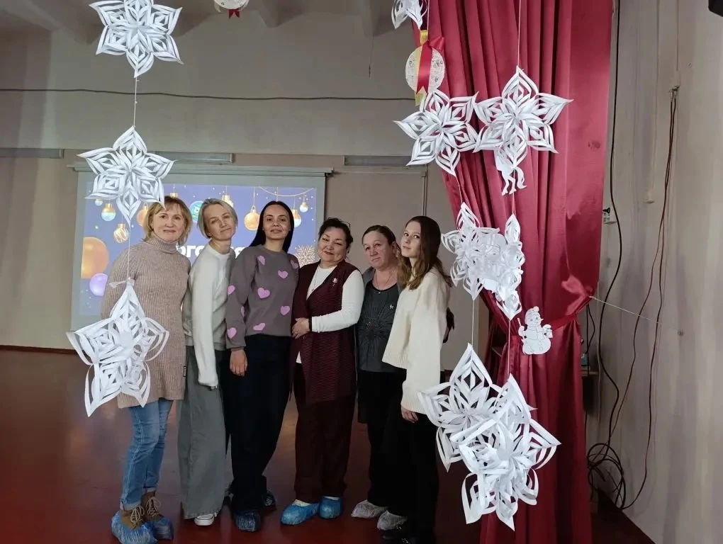 🎉🧠 В эту субботу команда наших учителей приняла участие в игре "Что? Где? Когда?" среди школ города!