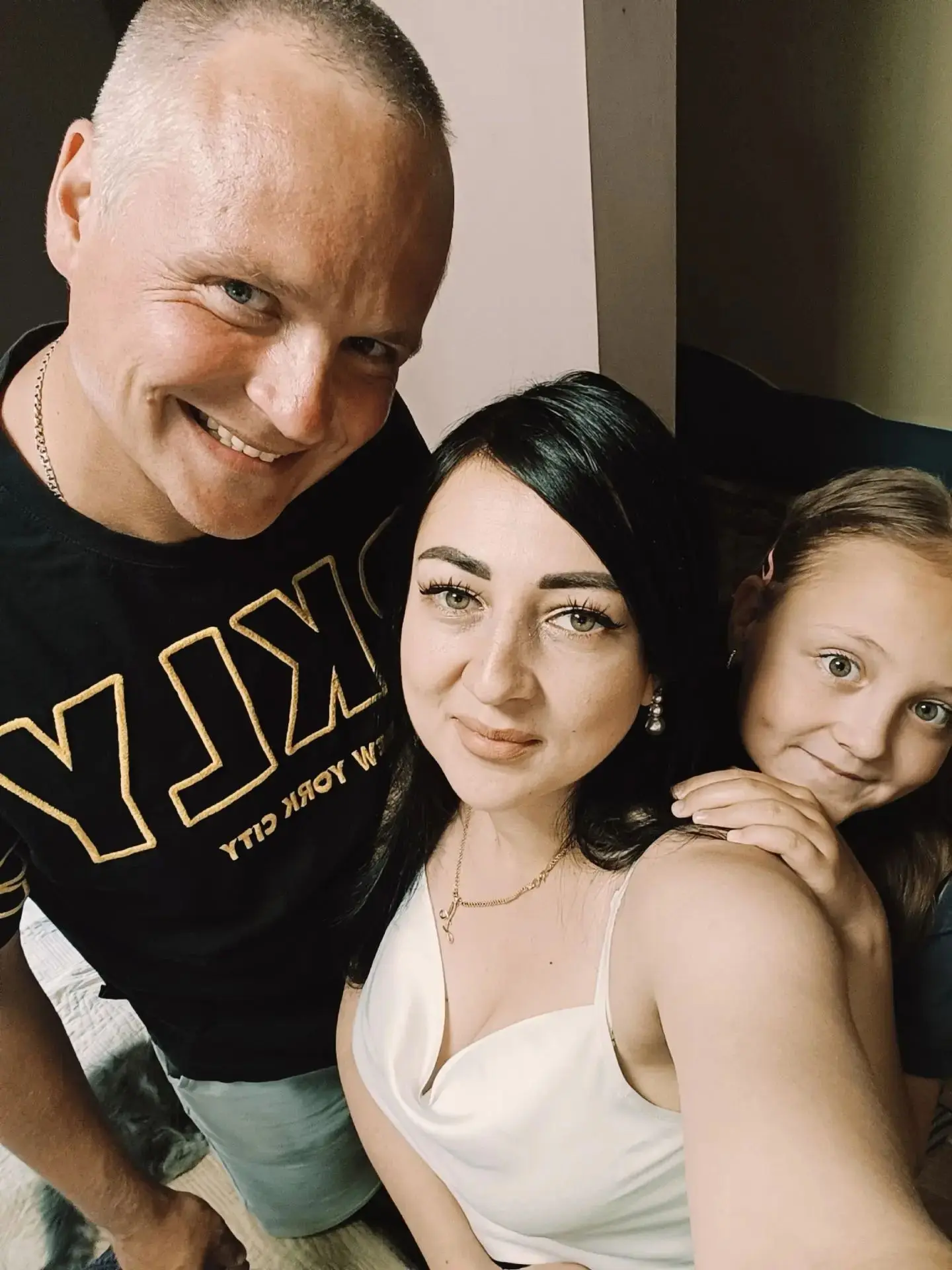 ❤️Мама, папа,я - одна семья, одна душа❤️

Сарайкина Диана, 4Б класс