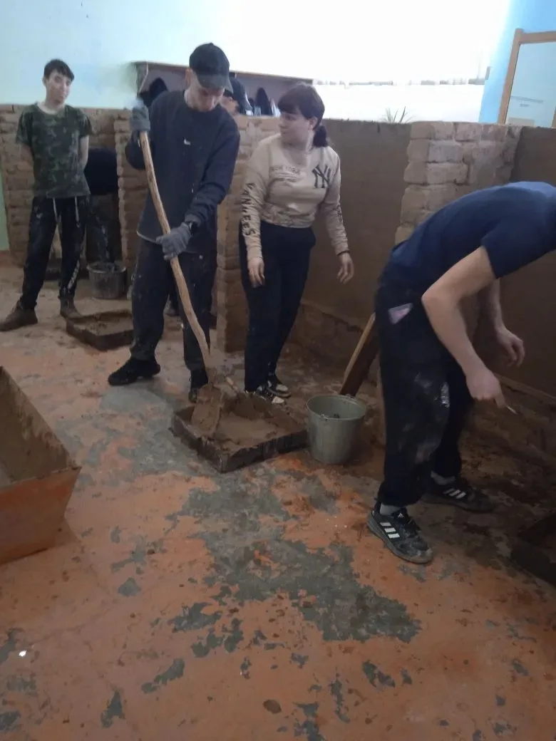 🔨 В группе 12 кипит работа!