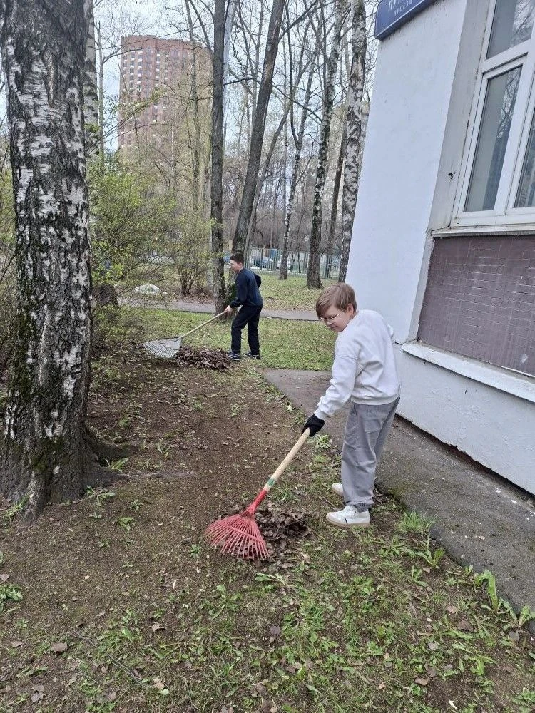 Чистота начинается с нас!  🌱 Сегодня, 1 мая, мы отмечаем День весны и труда — праздник, который объе