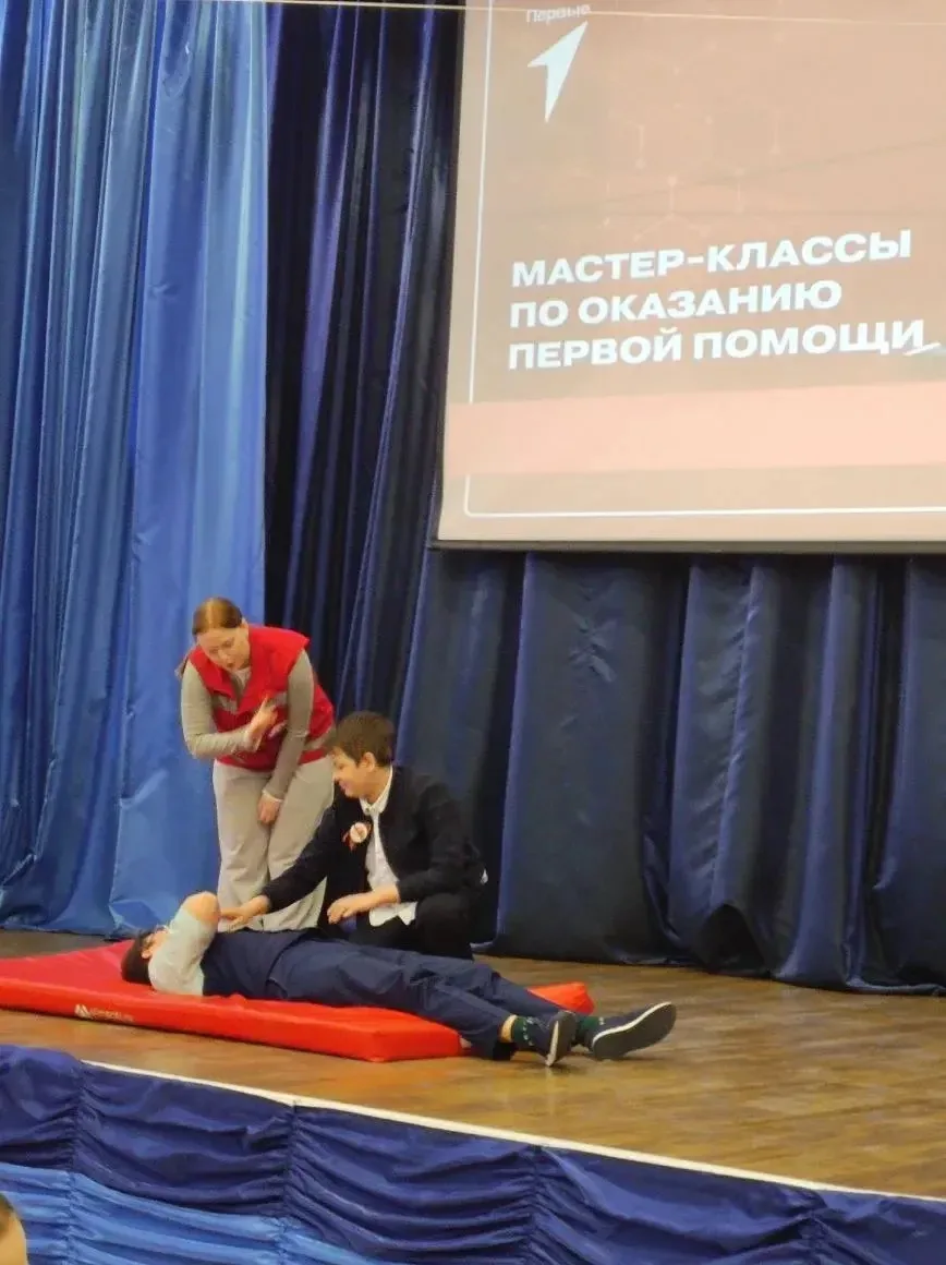 🚑 24 апреля в  лицее инструктор Красного Креста Берзан Варвара провела очень важный и ...