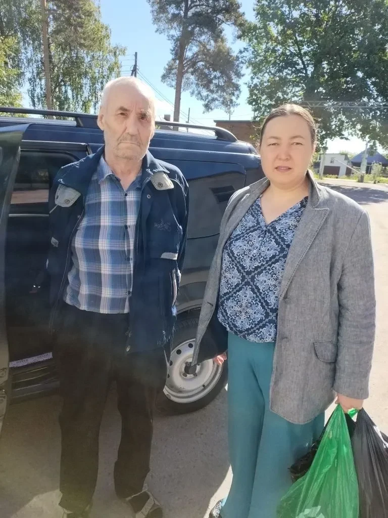 Забота рядом: сотрудники Вурнарского центра соцобслуживания помогают своим подопечным

В Вурнарском 