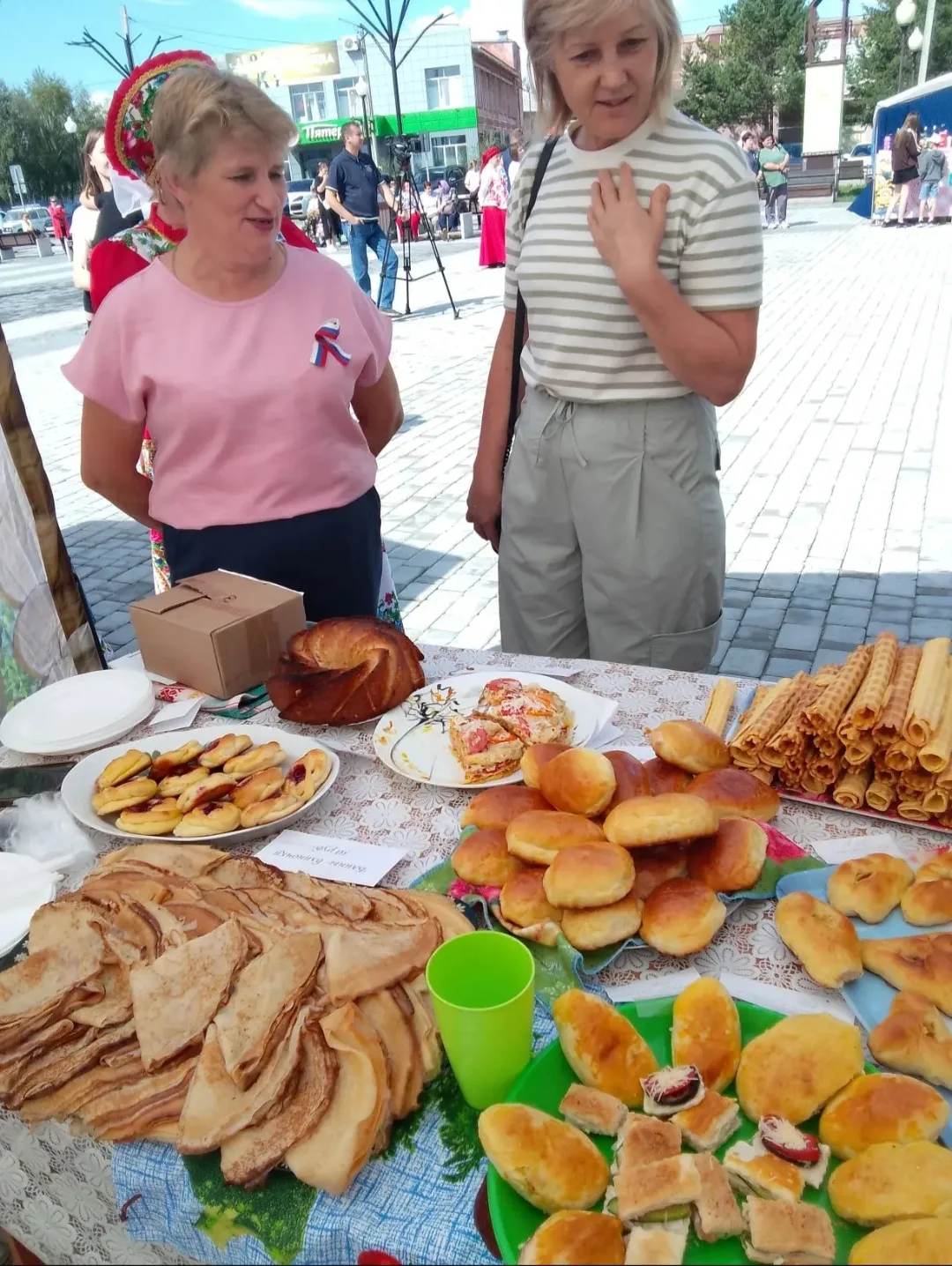 Празднование Дня Государственного флага - это не только патриотические акции, песни о Р...