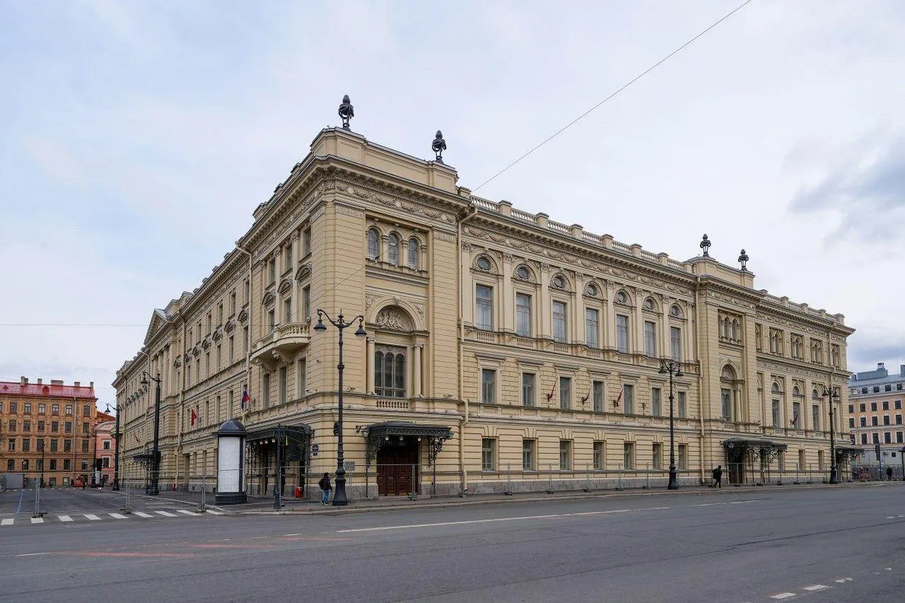 В Петербурге запретят дублирование заявок на включение зданий в реестр памятников
 
Законодательное 