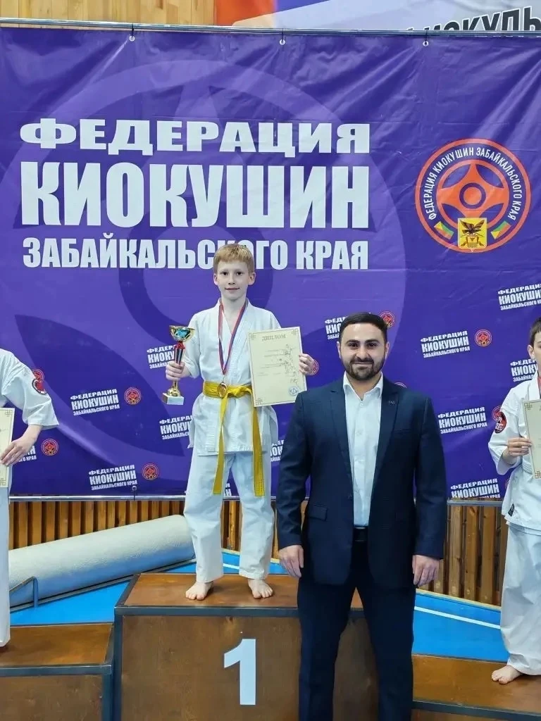 🏆 От всей души поздравляем Филимонова Николая из 4г класса с заслуженной победой в первенстве город