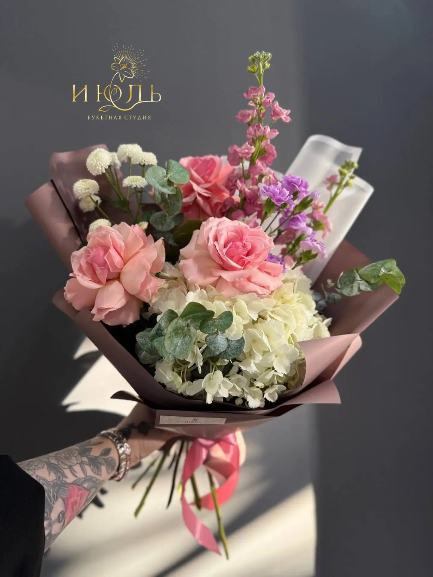 🌿 Гортензия — цветок, который впечатляет с первого взгляда.