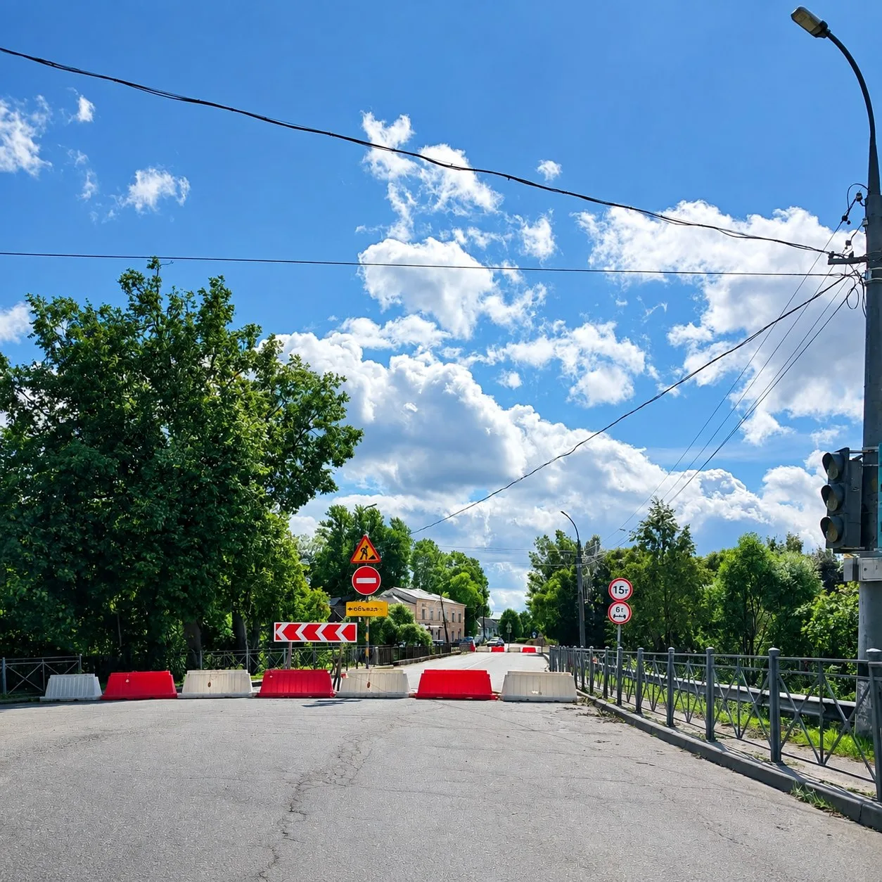 Уже пять дней закрыто, а почему ничего не происходит🤔
