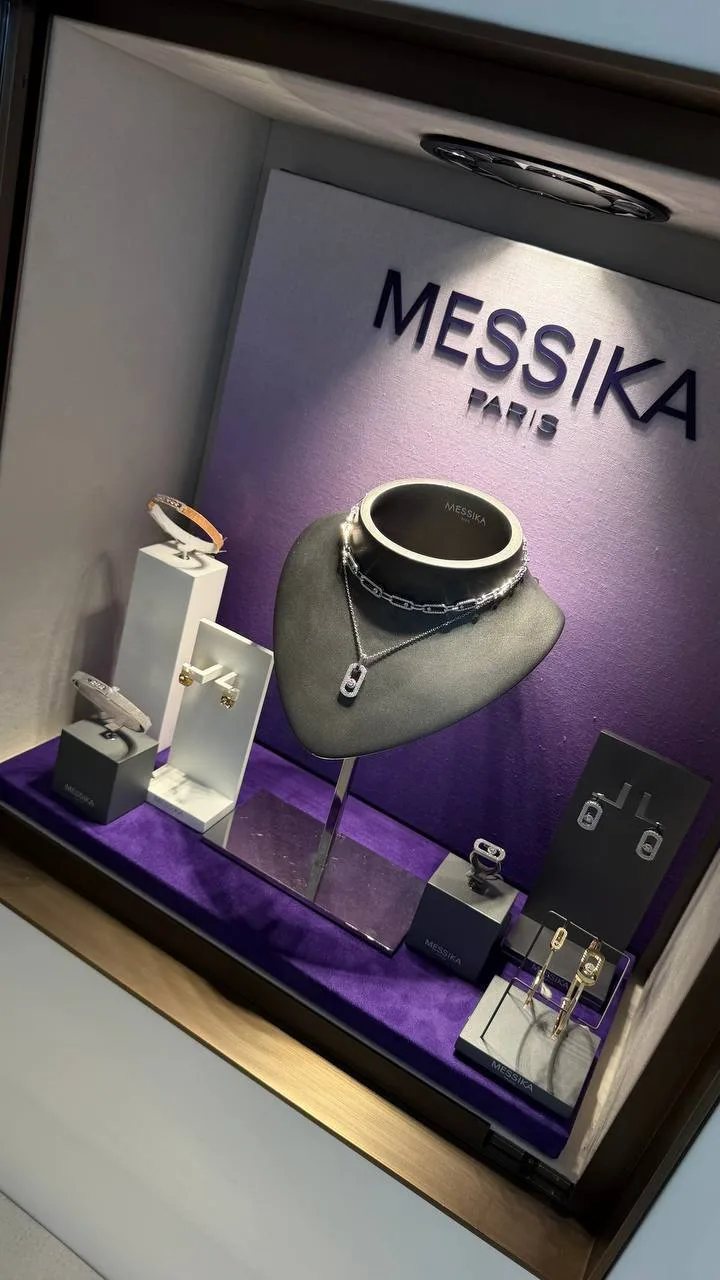 Конечно же, вы можете выбирать на оф сайте бренда https://www.messika.com/en