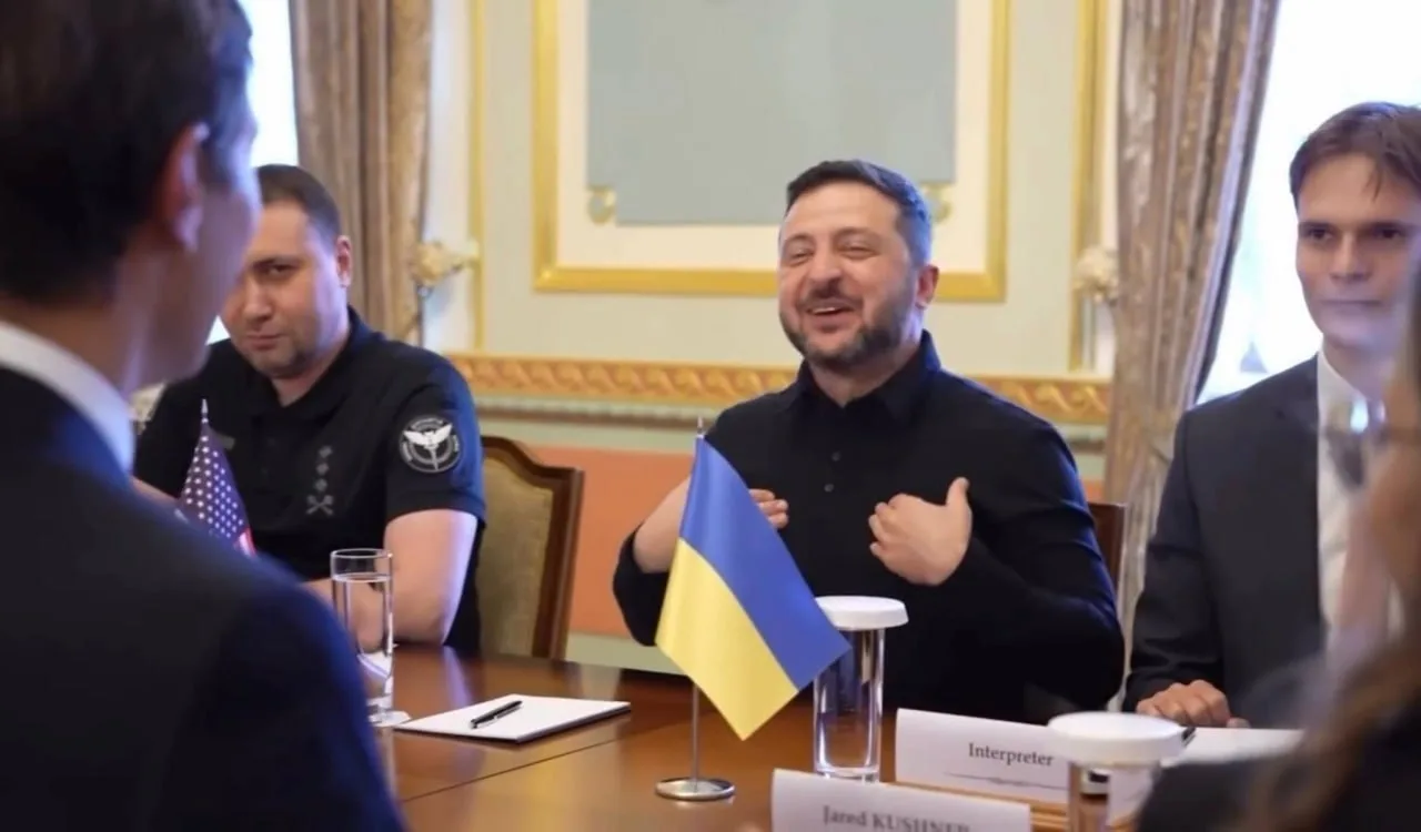Весело им.