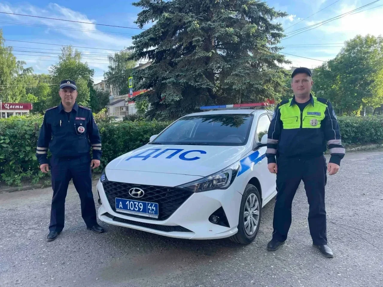 🚓 Полиция взяла под контроль ситуацию возле костромских заправок, где из-за повышенног...
