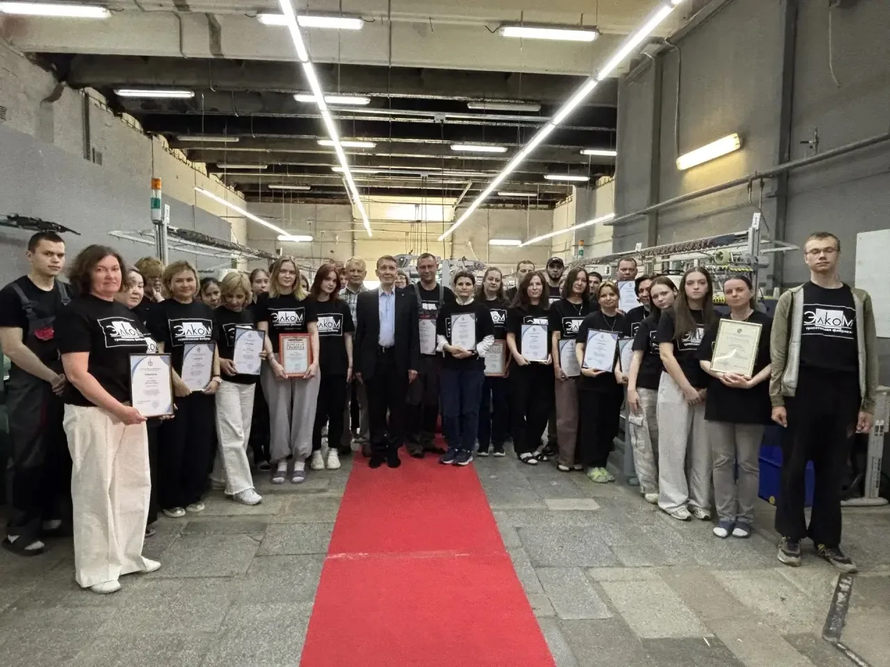 С Днём работника лёгкой промышленности! ✨
Сегодня мы от всей души поздравляем с профессиональным пра
