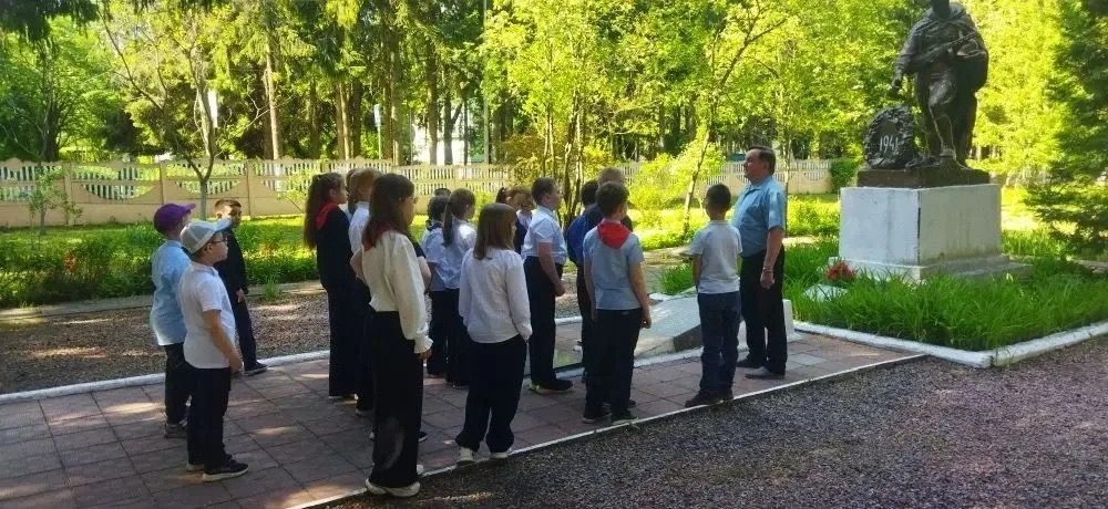 🏫 Александр Петрович Линьков, Почетный гражданин Орловского района, учитель МБОУ «Стре...