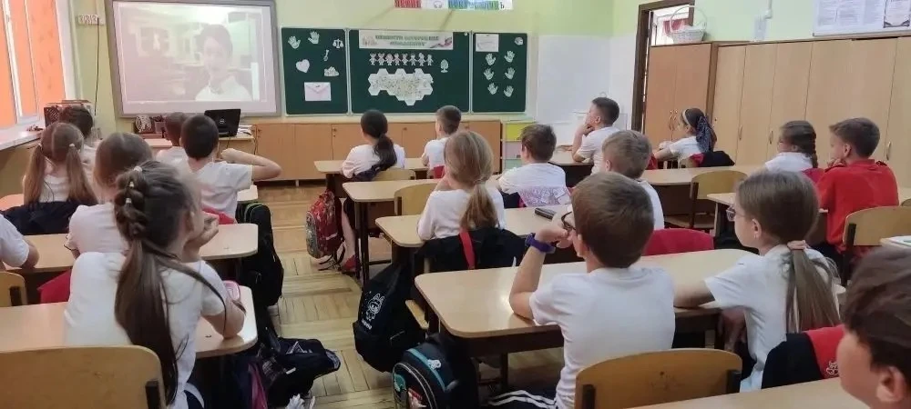 📚Сегодня в нашей школе прошли «Разговоры о важном» на тему «Ценности, которые нас объединяют».   Цен