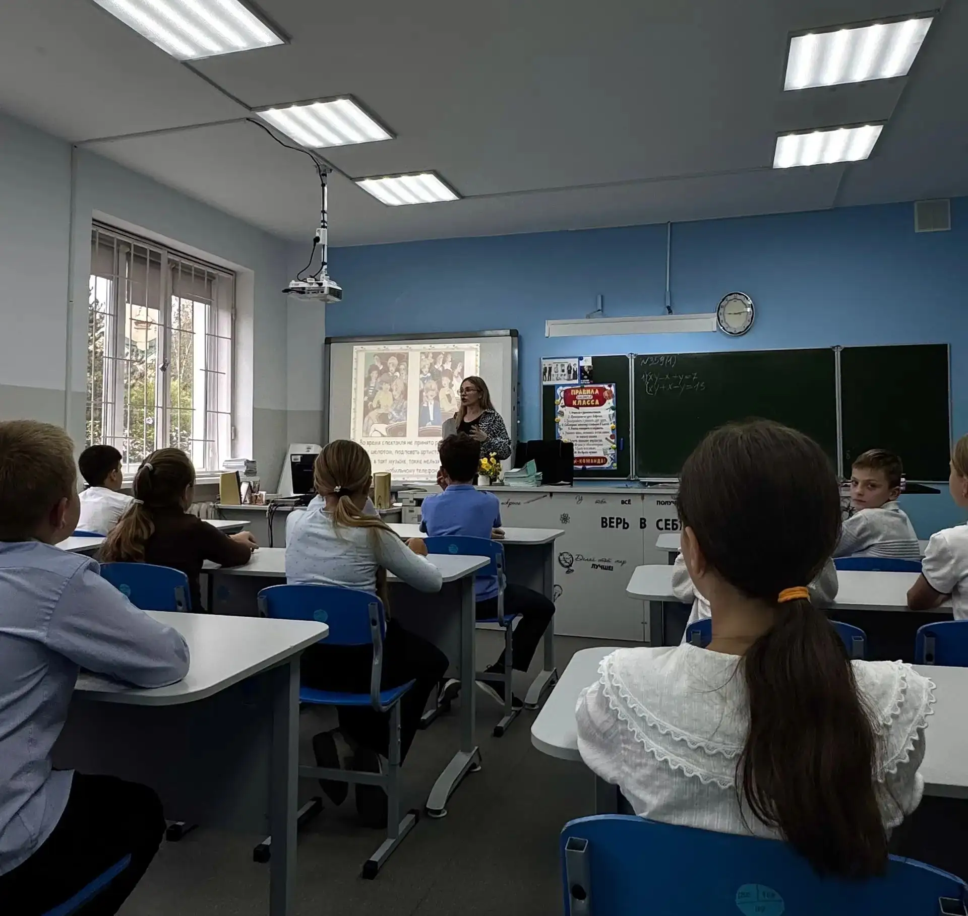 Сегодня в центре образования «Точка роста» на занятиях дополнительного образования «Мир...