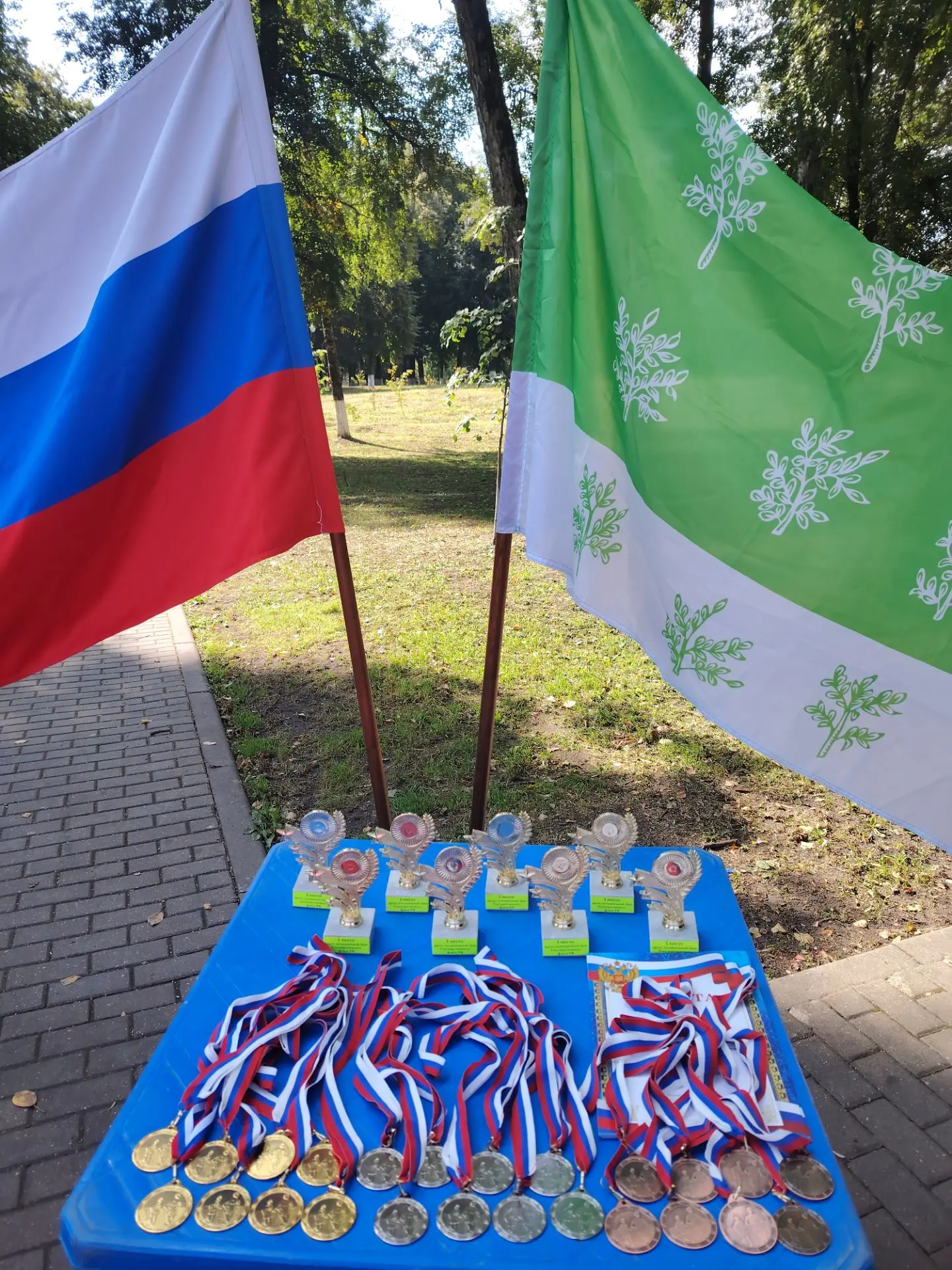 В Богородицке прошёл кросс, посвящённый Дню Государственного флага РФ! 🇷🇺