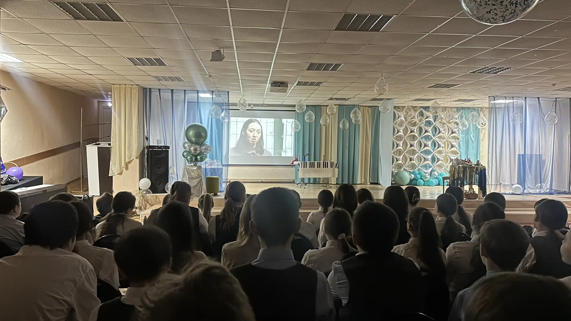 🛡️ В рамках месячника безопасности — важные беседы и просмотр документального фильма! 🛡️  В нашей шк