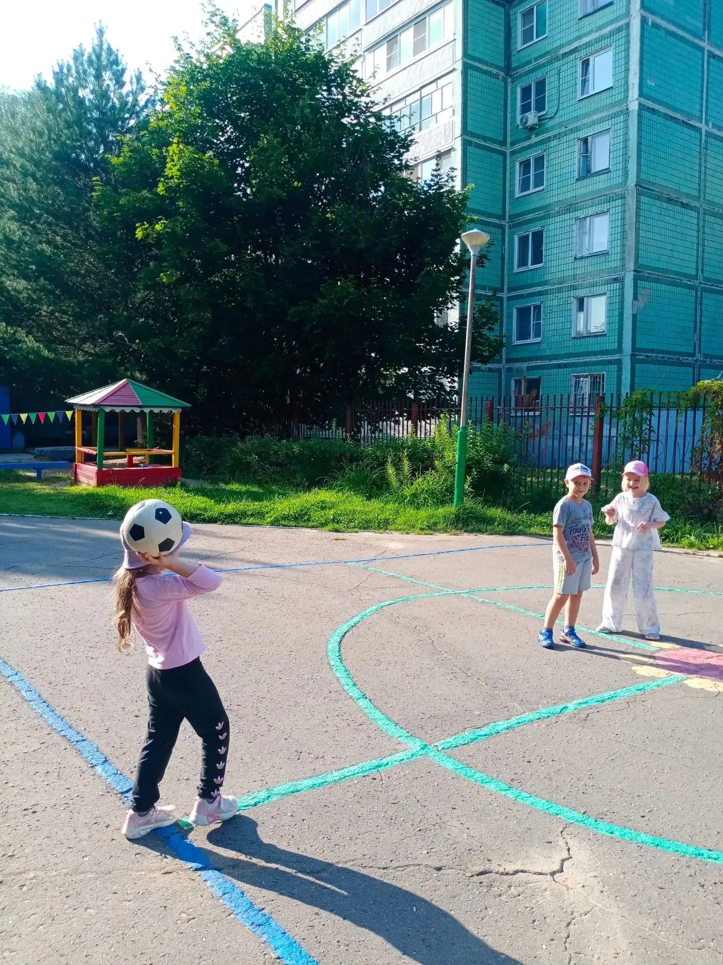 🏀🏐⚽27 июля- День мяча!⚽

 🥎Весёлый праздник который очень любят дети! В группе 10 прошёл летний и