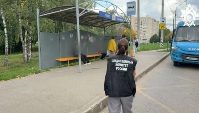 ⚡️ Смертельный конфликт на остановке: в Новочебоксарске 17-летний подросток забил досме...