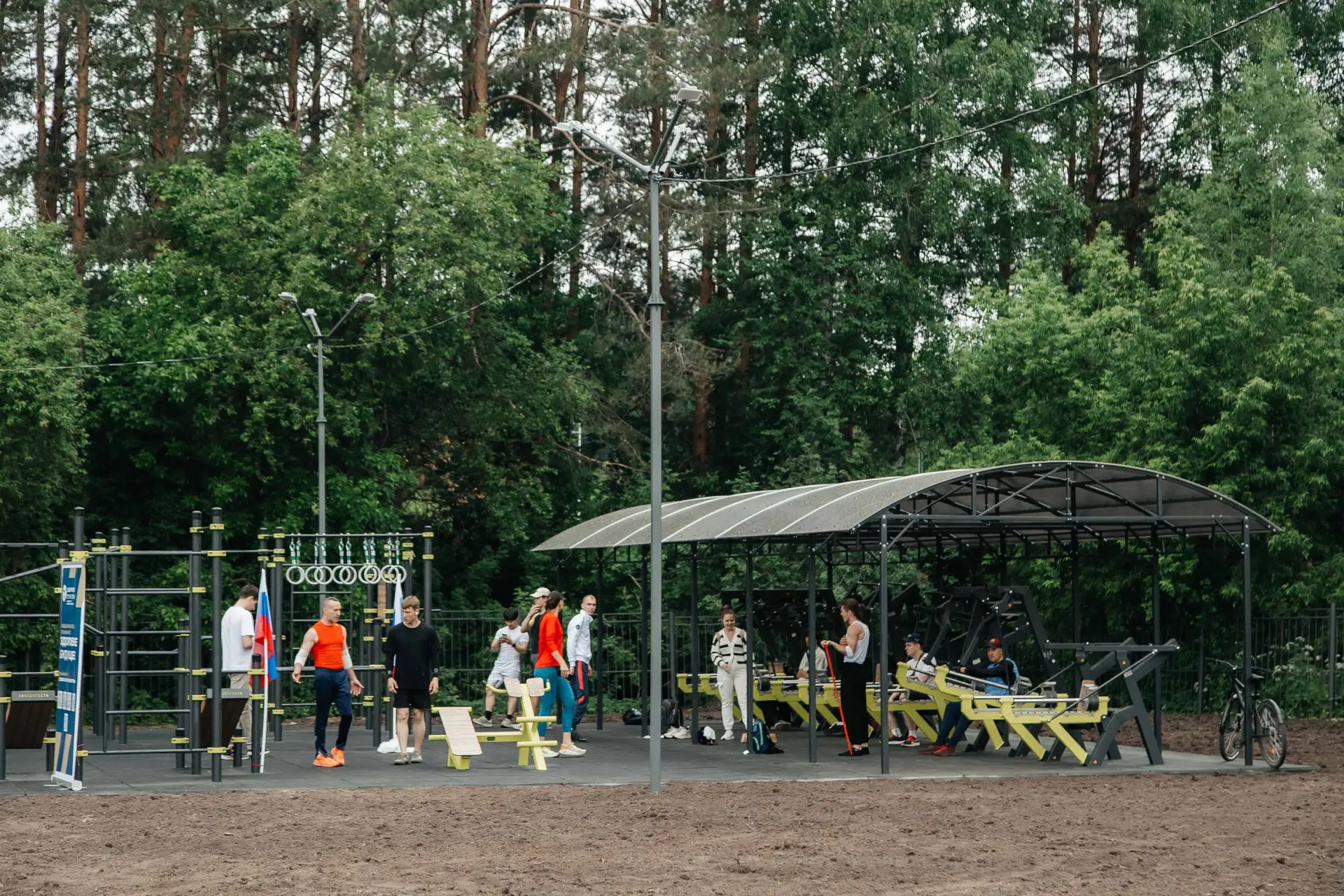 Открыли в Томске долгожданную инклюзивную площадку 🎉
 
В День России на стадионе «Политехник» появи