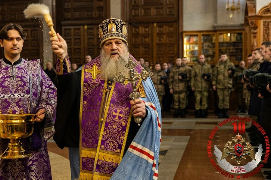 В Хабаровске состоялись мероприятия, посвященные 10-летию Росгвардии   ☦ В хабаровском Спасо-Преобра