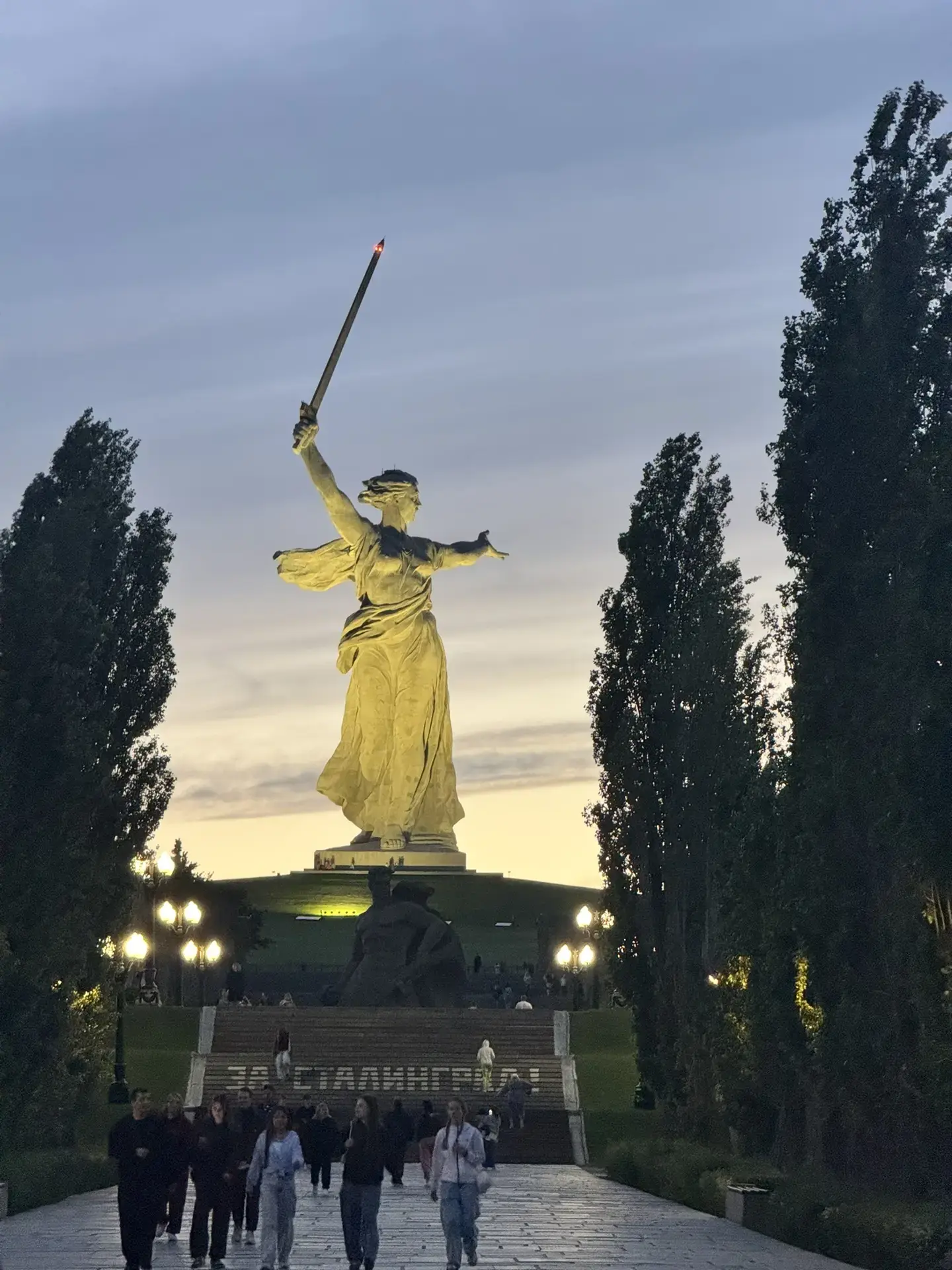 Наши ребята вернулись из поездки в город-герой Волгоград! 🔥

Не передать словами, сколько эмоций он